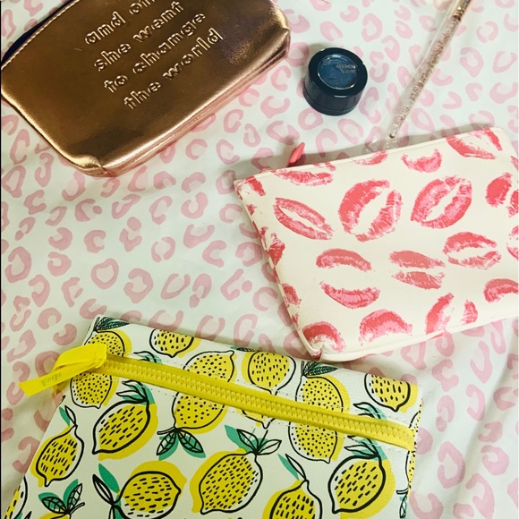 Cute cosmetics  bundle - Picture 2 of 7